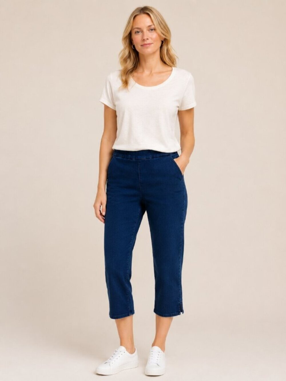 NWT White House Black Market Pullon Denim Capri Sarai Dark Wash 0 #WHBM40